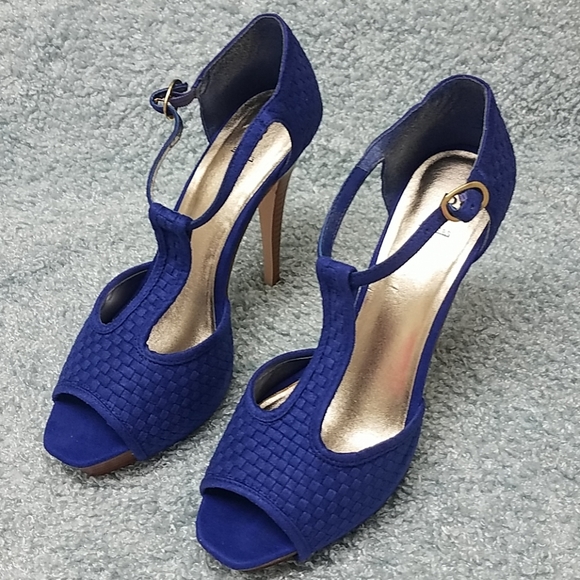 Bakers Shoes - stunning blue high heels